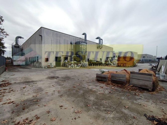 Capannone Industriale Spirano