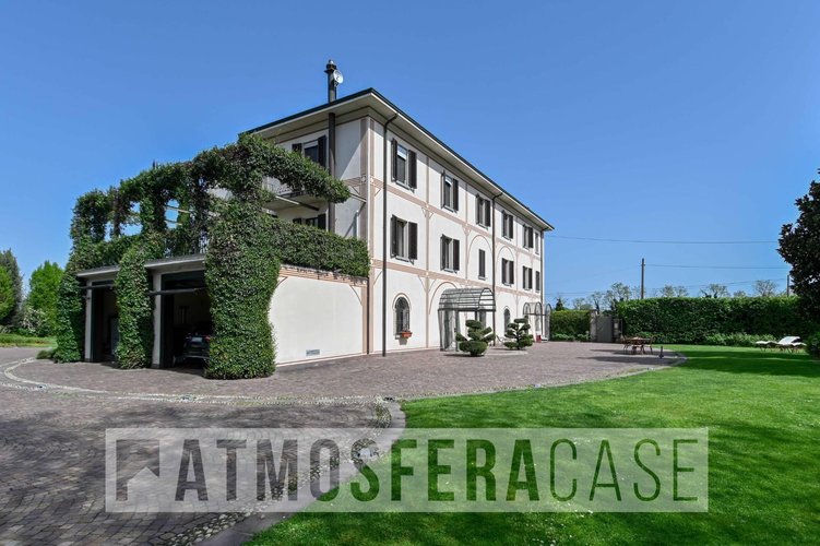 Villa o villino Canonica d'Adda