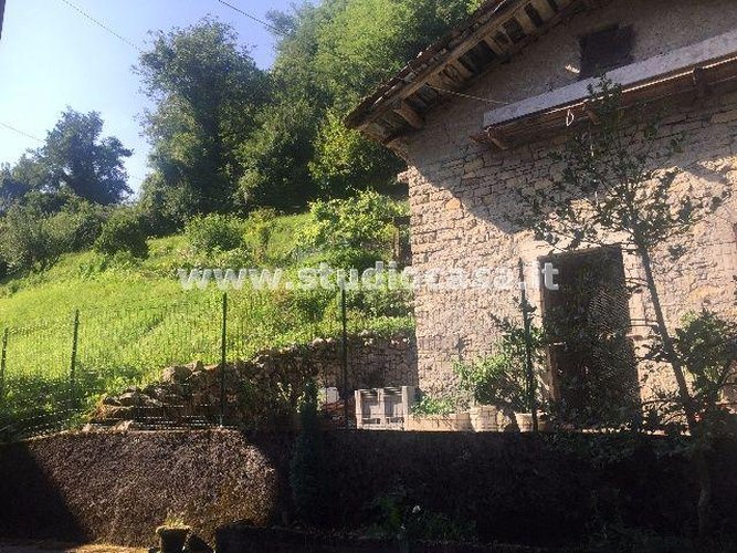 POSIZIONE CENTRALE E SERVITA!!!! Val Brembilla