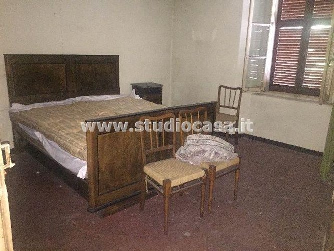 POSIZIONE CENTRALE E SERVITA!!!! Val Brembilla