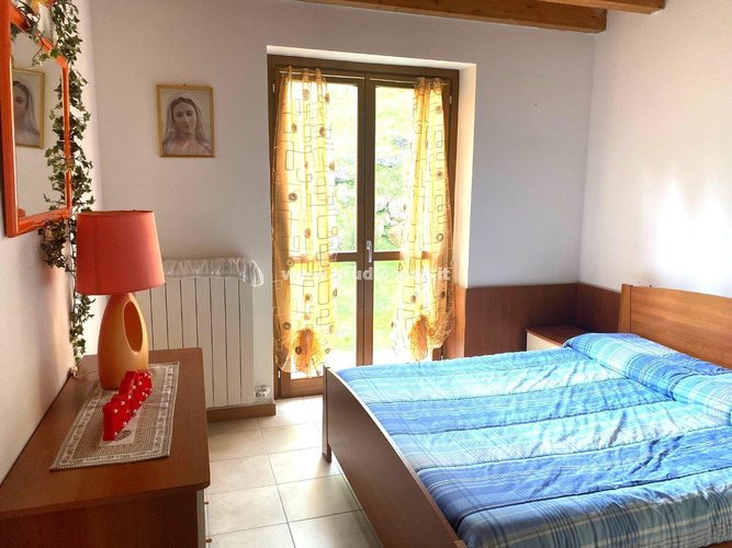 RESIDENCE CON PISCINA! Serina