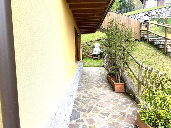 RESIDENCE CON PISCINA! Serina