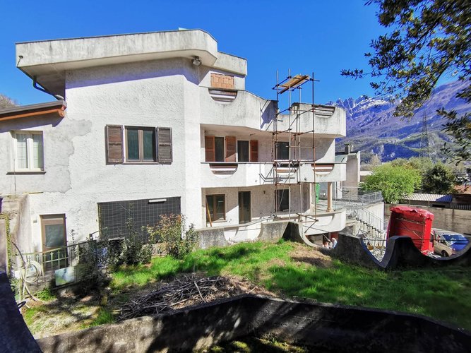 Villa singola Pescate