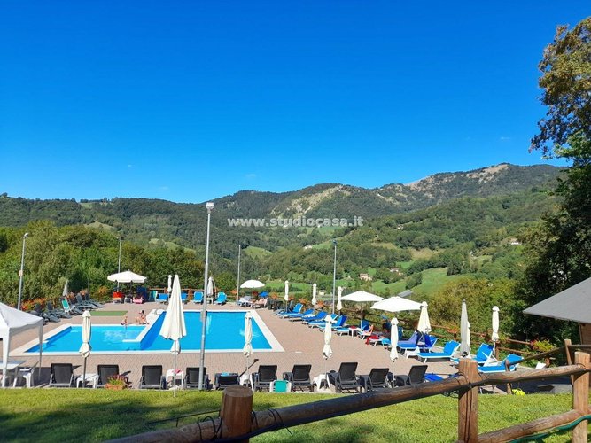 RESIDENCE CON PISCINA! Serina