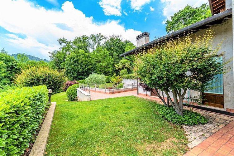 villa singola Nembro