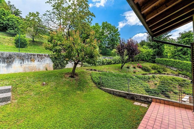 villa singola Nembro