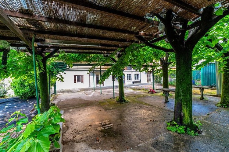 locale commerciale Alzano Lombardo