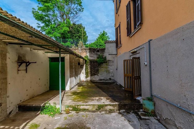 locale commerciale Alzano Lombardo