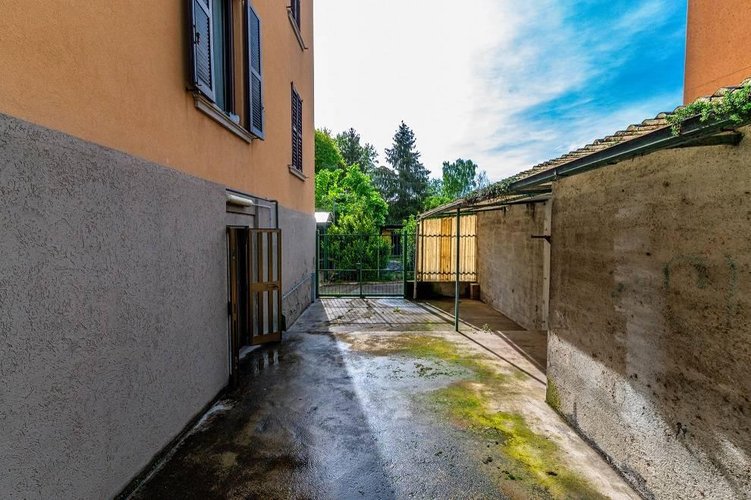 locale commerciale Alzano Lombardo