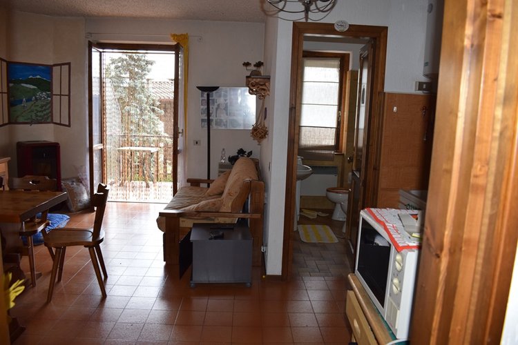 Costa Serina grazioso bilocale con terrazzo coperto Costa Serina