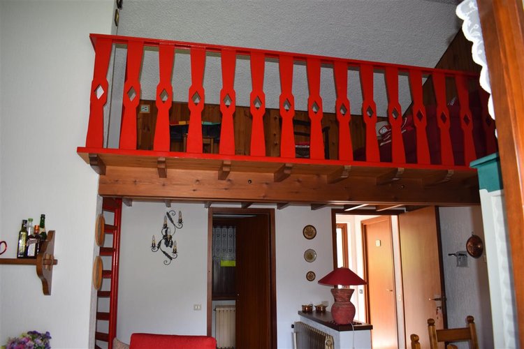 Oltre il Colle zona esclusiva, panoramico appartamento pluriterrazzato con cantina Oltre il Colle