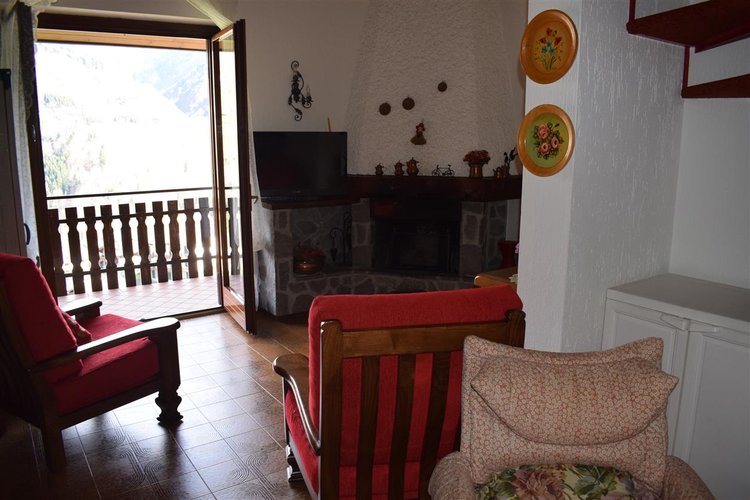 Oltre il Colle zona esclusiva, panoramico appartamento pluriterrazzato con cantina Oltre il Colle