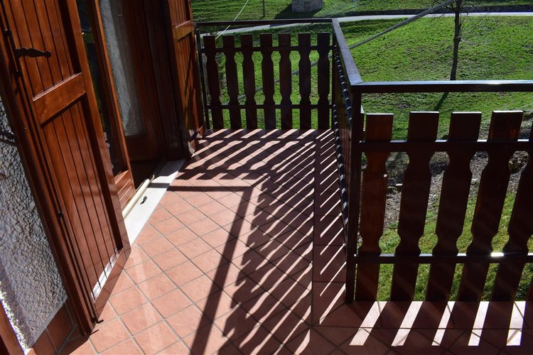 Oltre il Colle zona esclusiva, panoramico appartamento pluriterrazzato con cantina Oltre il Colle