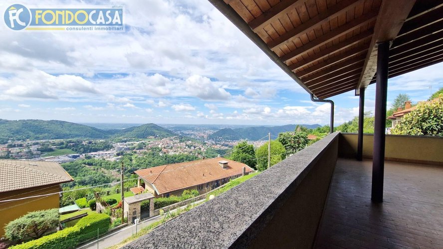 Villa singola Tavernerio