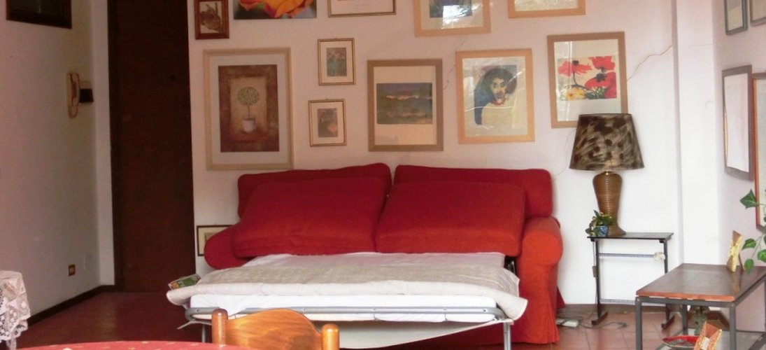 Serina Bagnella grazioso monolocale con comodo box auto Serina