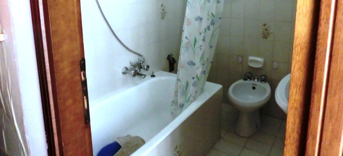 Serina Bagnella grazioso monolocale con comodo box auto Serina