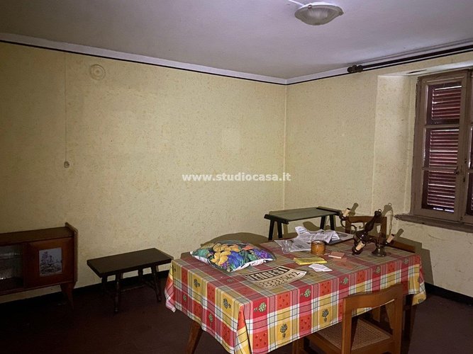 POSIZIONE CENTRALE E SERVITA!!!! Val Brembilla