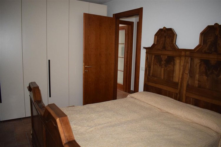 Oltre il Colle centralissimo fabbricato storico ristrutturato con area di pertinenza Oltre il Colle