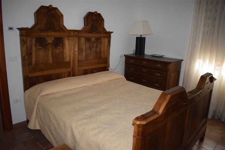 Oltre il Colle centralissimo fabbricato storico ristrutturato con area di pertinenza Oltre il Colle