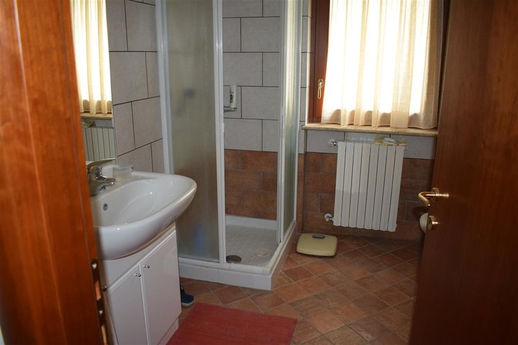 Oltre il Colle centralissimo fabbricato storico ristrutturato con area di pertinenza Oltre il Colle