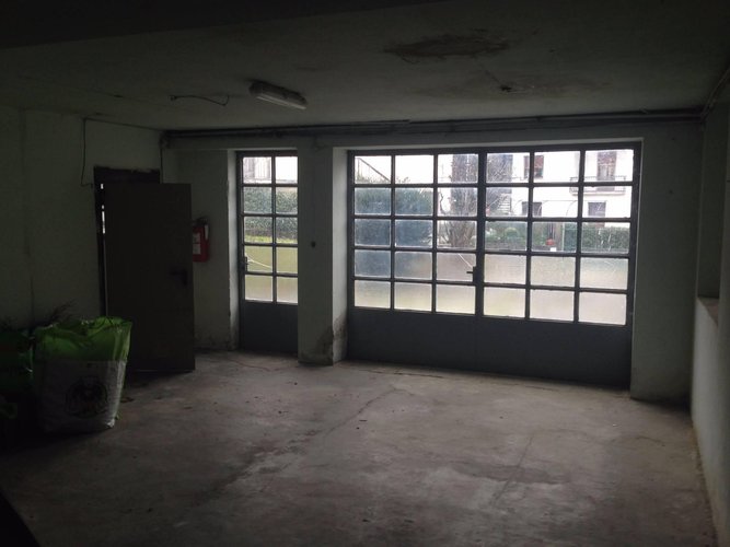 Capannone Industriale Canzo