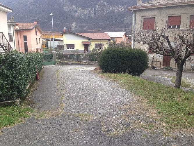 Capannone Industriale Canzo