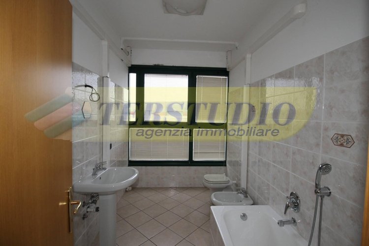 Capannone Industriale Bottanuco