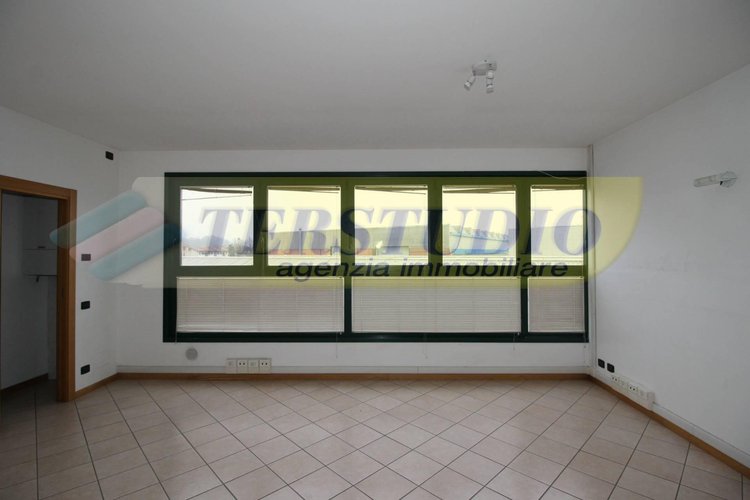 Capannone Industriale Bottanuco