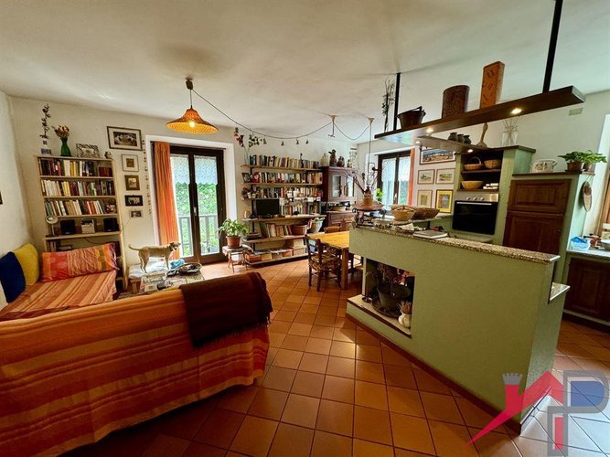 Porzione di rustico con terreno Pontida