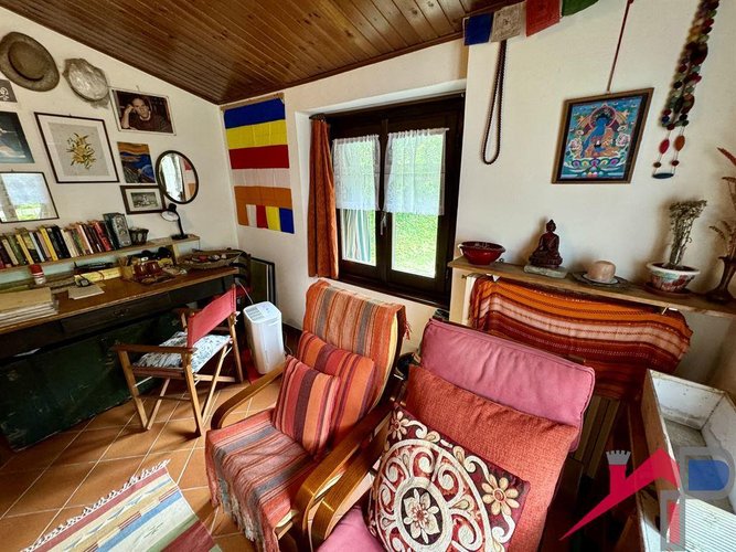 Porzione di rustico con terreno Pontida