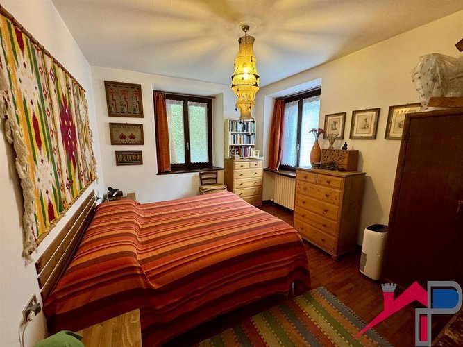 Porzione di rustico con terreno Pontida