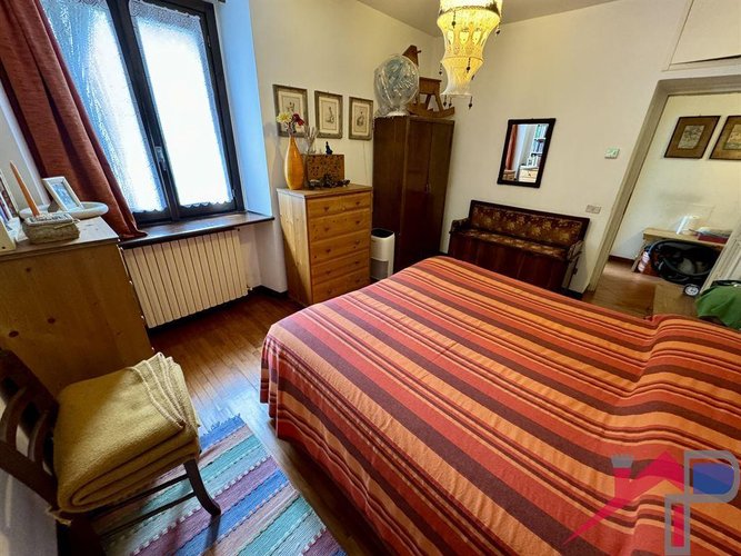 Porzione di rustico con terreno Pontida