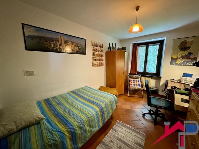 Porzione di rustico con terreno Pontida