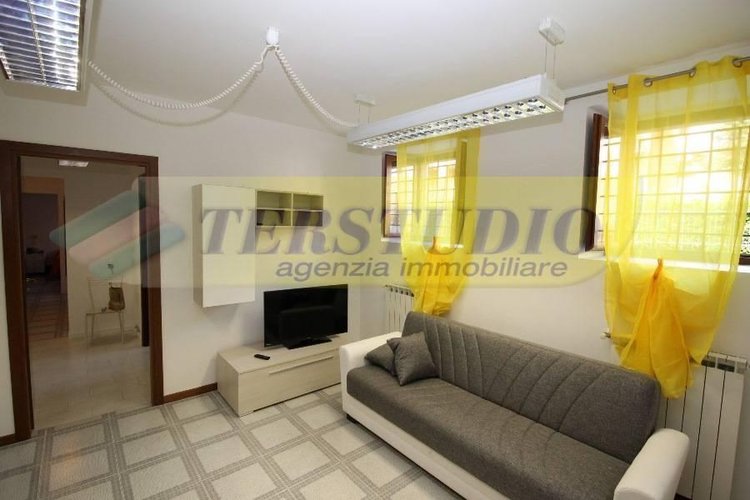 Locale Commerciale Seriate