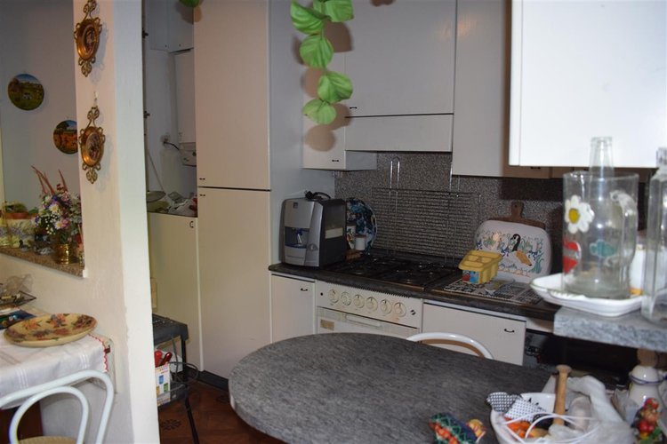 Algua in frazione Frerola grazioso bilocale con giardino piantumato Algua