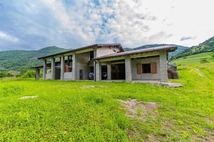 Rustico/Casale/Corte Gandino