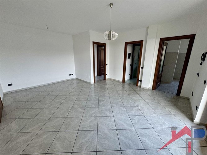 Ampio quadrilocale con giardino privato Almenno San Salvatore