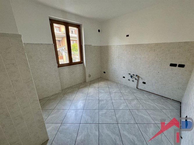 Ampio quadrilocale con giardino privato Almenno San Salvatore