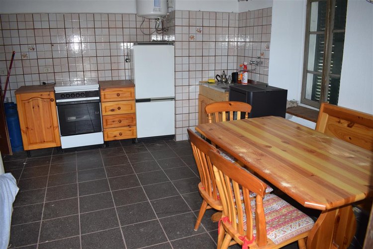 Serina, in casa d’epoca, centralissimo trilocale esente da spese condominiali Serina