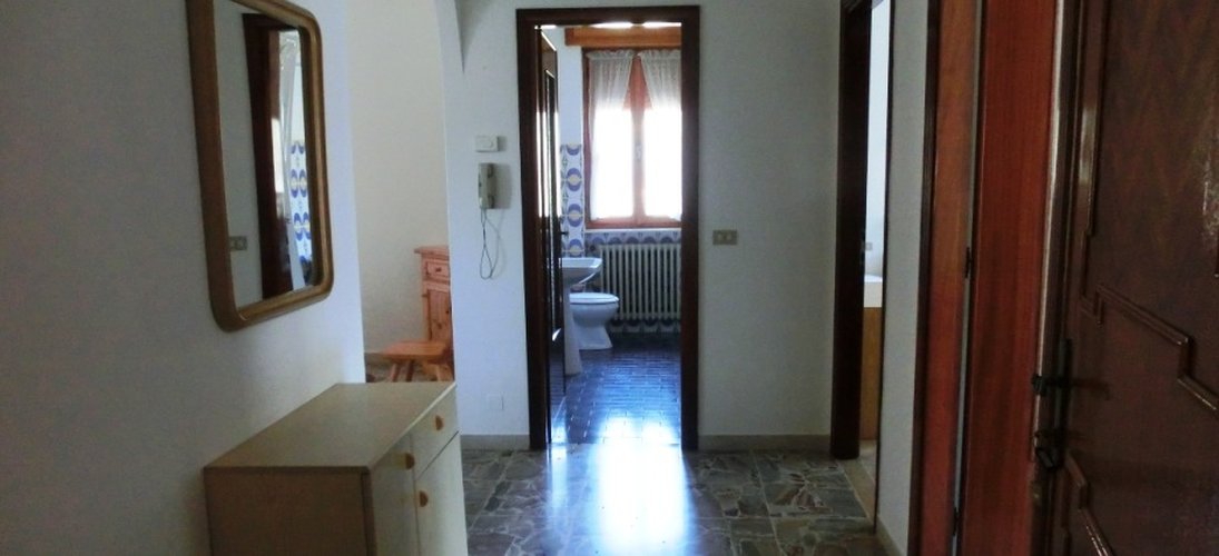 Serina trilocale con ampie balconate Serina