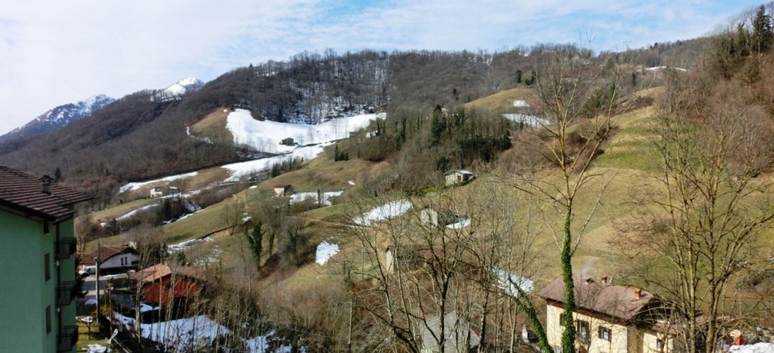 Serina trilocale con ampie balconate Serina