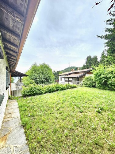 Villa singola Oliveto Lario