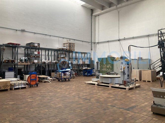 CAPANNONE RICCIOLI Lecco