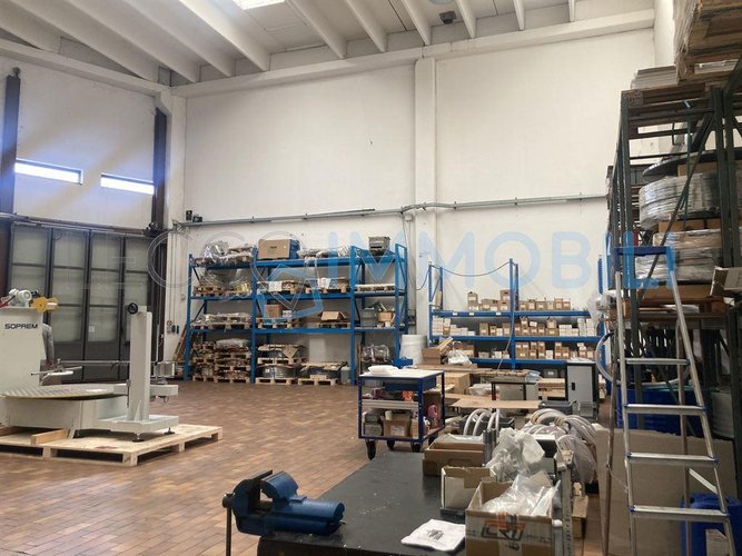 CAPANNONE RICCIOLI Lecco