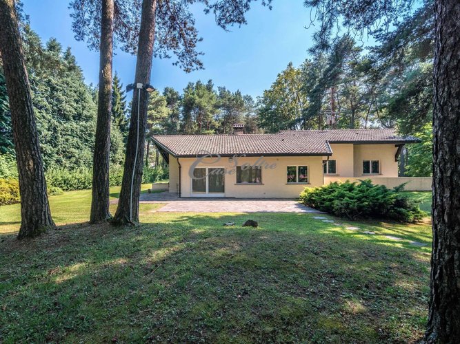 Villa singola Appiano Gentile