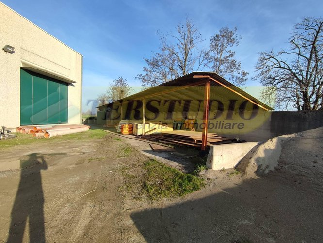 Capannone Industriale Brignano Gera d'Adda