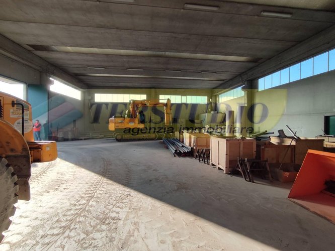 Capannone Industriale Brignano Gera d'Adda