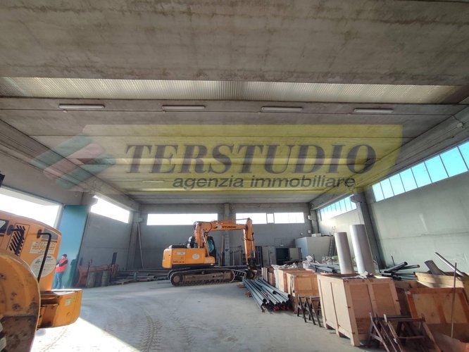 Capannone Industriale Brignano Gera d'Adda