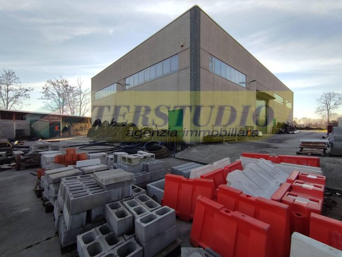 Capannone Industriale Brignano Gera d'Adda