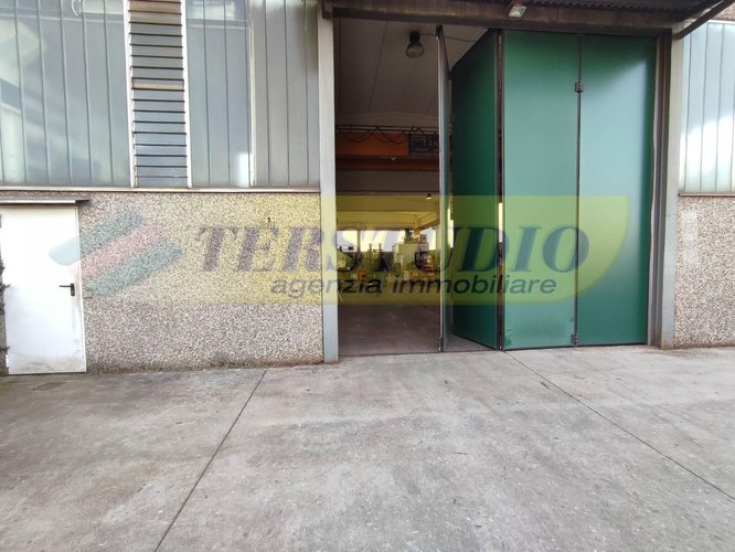 Capannone Industriale Spirano